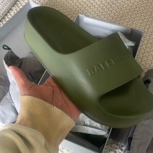 Balenciaga Chunky Slide Rubber Size 40 Womens